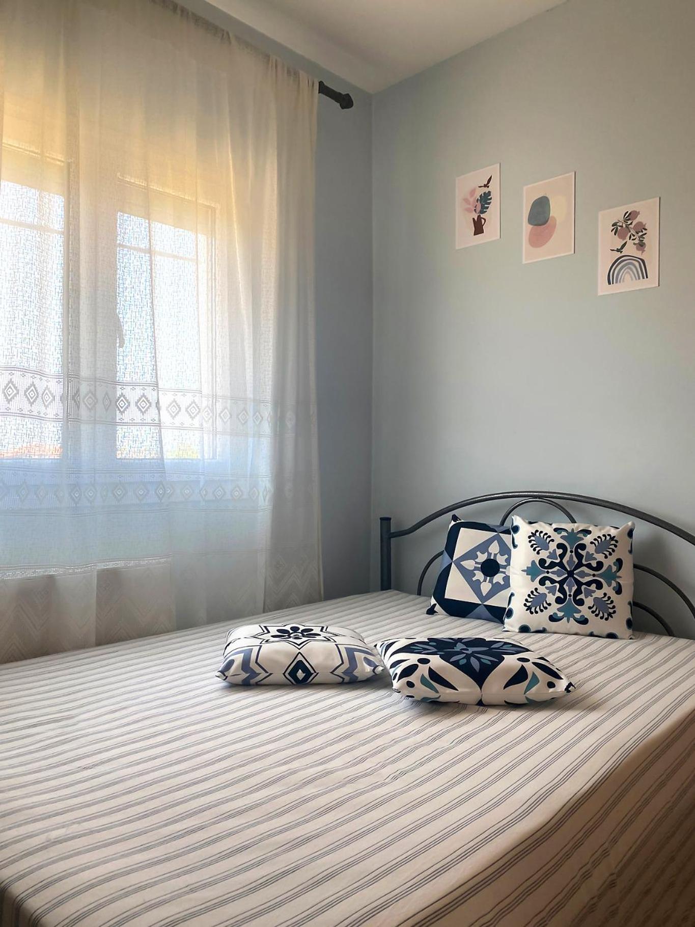 Villa Blue House à Karianí Extérieur photo